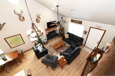 NEW REDUCED PRICE! Turn-Key Lakeview Property Near Lake - photo 36