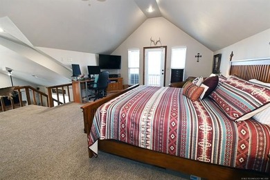 NEW REDUCED PRICE! Turn-Key Lakeview Property Near Lake - photo 39