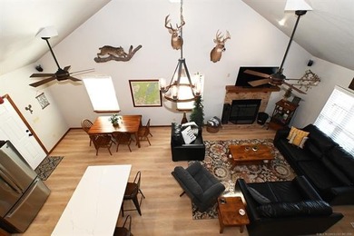 NEW REDUCED PRICE! Turn-Key Lakeview Property Near Lake - photo 43