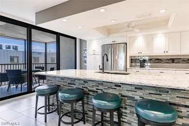 Welcome to Shorewood, one of the most luxurious properties on - photo 4