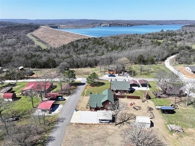 NEW REDUCED PRICE! Turn-Key Lakeview Property Near Lake - photo 45