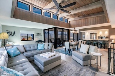 Welcome to Shorewood, one of the most luxurious properties on - photo 6