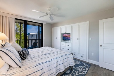 Welcome to Shorewood, one of the most luxurious properties on - photo 10