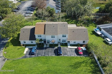 (ONE OF THE FEW UNITS -ALL CONCRETE BLOCK-NEWER ROOF) Owner - photo 4