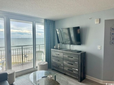 Spacious 3BR/3BA OCEANFRONT inside corner unit with lots of