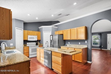 Welcome home to this well-maintained 3-bedroom, 2-bath residence - photo 5