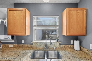 Welcome home to this well-maintained 3-bedroom, 2-bath residence - photo 6