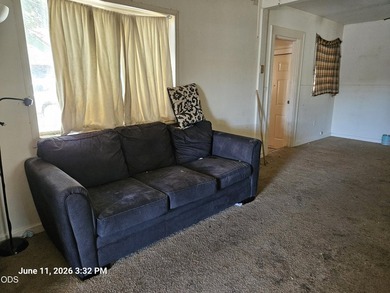 Spacious Chiloquin Home on a Corner Lot! This well-maintained - photo 5