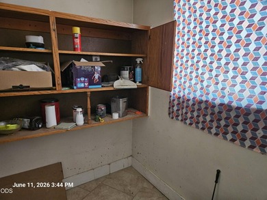 Spacious Chiloquin Home on a Corner Lot! This well-maintained - photo 9