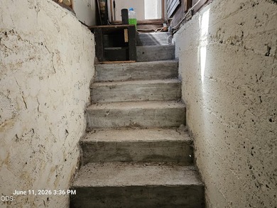 Spacious Chiloquin Home on a Corner Lot! This well-maintained - photo 10