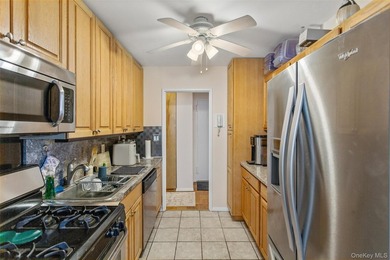 Welcome to oceanfront living at its finest! This beautifully - photo 12