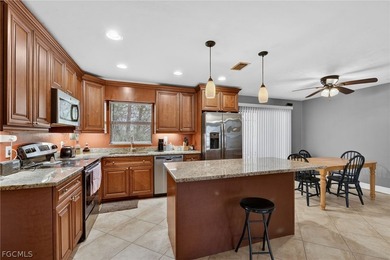 This charming North Fort Myers River Bend subdivision home - photo 14
