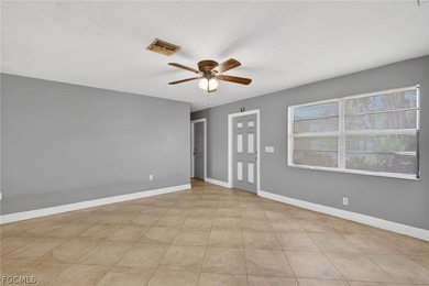 This charming North Fort Myers River Bend subdivision home - photo 15