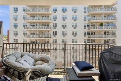Welcome to oceanfront living at its finest! This beautifully - photo 24