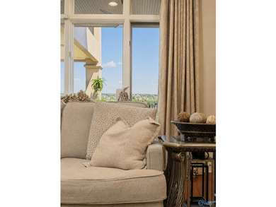 Elegantly appointed condo with breathtaking views of Pickwick - photo 10