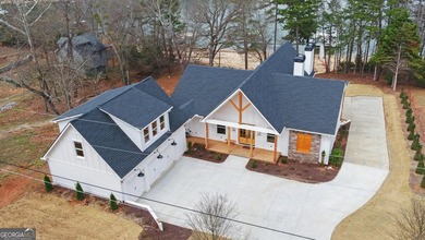 NEW CONSTRUCTION on Lake Hartwell: Move-In Ready with Stunning - photo 4