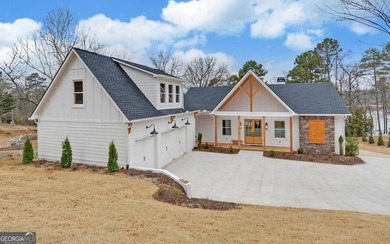 NEW CONSTRUCTION on Lake Hartwell: Move-In Ready with Stunning - photo 5