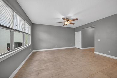 Beautiful, open, bright, immaculate move in ready 3/2 1/2 - photo 11