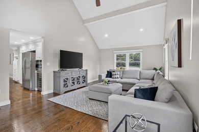 Beautifully maintained Colonial set on a manicured one-acre - photo 12