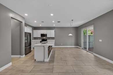 Beautiful, open, bright, immaculate move in ready 3/2 1/2 - photo 14