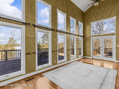 Located in Windermere West, this 5 bed, 4.5 bath lakefront home - photo 15