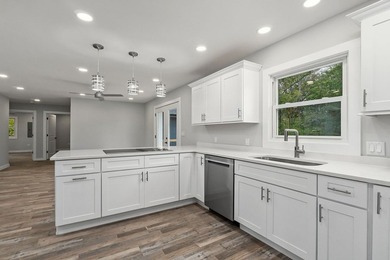 Welcome to your dream home! Fully renovated home situated on - photo 15