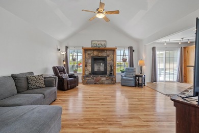 Tucked off the road on 4 peaceful acres, this 2005 custom ranch - photo 6