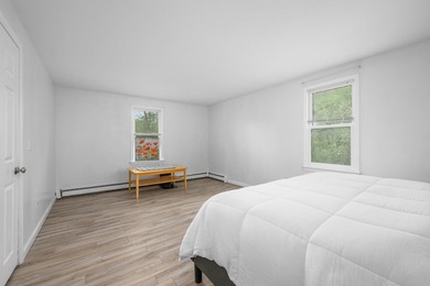 Spacious 4 bedroom cape w/seasonal water views of Ashument Pond! - photo 17