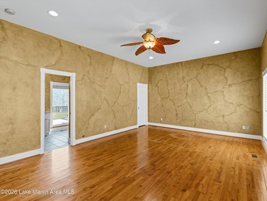 Located in Windermere West, this 5 bed, 4.5 bath lakefront home - photo 17