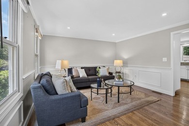 Beautifully maintained Colonial set on a manicured one-acre - photo 17