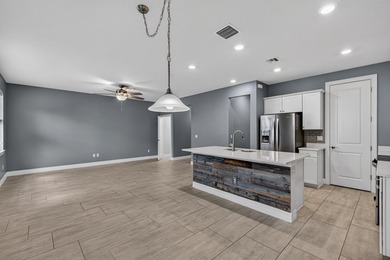 Beautiful, open, bright, immaculate move in ready 3/2 1/2 - photo 20
