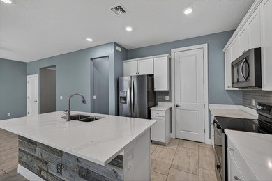 Beautiful, open, bright, immaculate move in ready 3/2 1/2 - photo 21