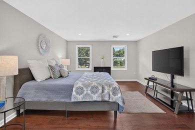 Beautifully maintained Colonial set on a manicured one-acre - photo 23