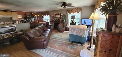 Welcome to Cranberry Run's 55+ Adult Community! This spacious 1 - photo 4