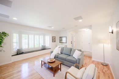 Absolutely spectacular Craftsman-style home on a quiet lane in - photo 25