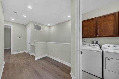 Beautiful, open, bright, immaculate move in ready 3/2 1/2 - photo 27