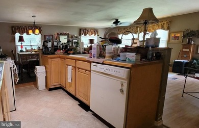 Welcome to Cranberry Run's 55+ Adult Community! This spacious 1 - photo 9