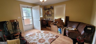 Welcome to Cranberry Run's 55+ Adult Community! This spacious 1 - photo 10