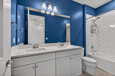 Beautiful, open, bright, immaculate move in ready 3/2 1/2 - photo 37