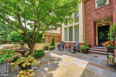 SEE AGENT REMARKS ** Welcome to a breathtaking Fitzgerald model - photo 3