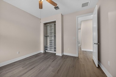 Beautiful, open, bright, immaculate move in ready 3/2 1/2 - photo 43