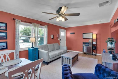 Welcome to 6 Linton Court, a beautifully maintained 2-bedroom - photo 7