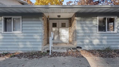 You read that right-a lake home on Horseshoe Bend with a garage - photo 12
