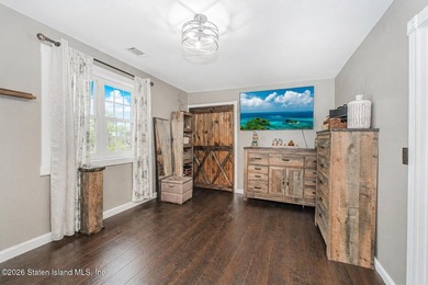 MOVE RIGHT INTO THIS BEAUTIFUL 2-3 BEDROOM SPACIOUS CONDO. OPEN - photo 14