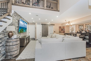 MOVE RIGHT INTO THIS BEAUTIFUL 2-3 BEDROOM SPACIOUS CONDO. OPEN - photo 15