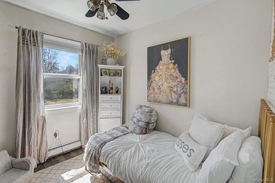 Welcome to 64 Sweetbriar Dr in Mastic - a spacious 6-bedroom - photo 18
