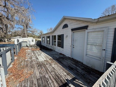 Discover the potential of this 4 bedroom, 2 bathroom - photo 18