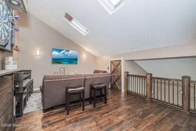MOVE RIGHT INTO THIS BEAUTIFUL 2-3 BEDROOM SPACIOUS CONDO. OPEN - photo 18
