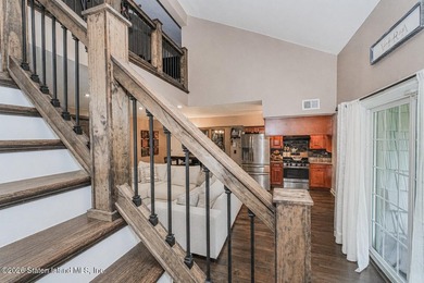 MOVE RIGHT INTO THIS BEAUTIFUL 2-3 BEDROOM SPACIOUS CONDO. OPEN - photo 20
