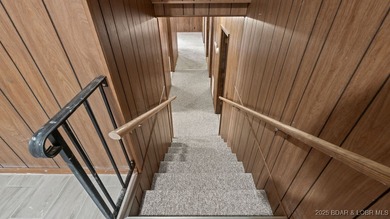 You read that right-a lake home on Horseshoe Bend with a garage - photo 33